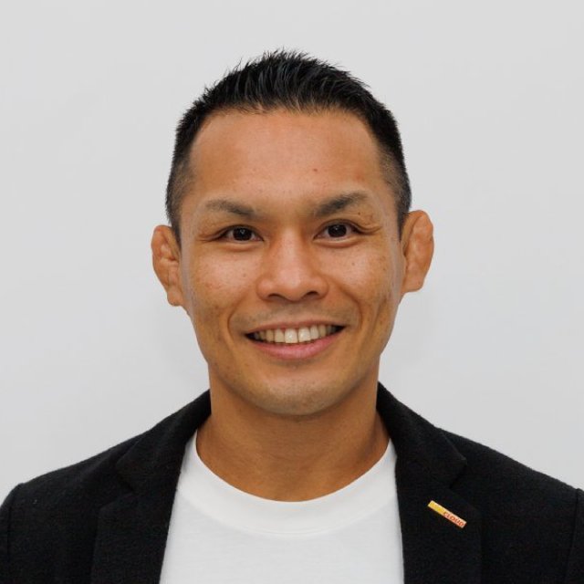 東 修平